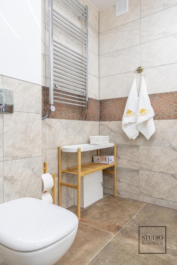 Apartament Karminowy Apartment Wadowice Ngoại thất bức ảnh