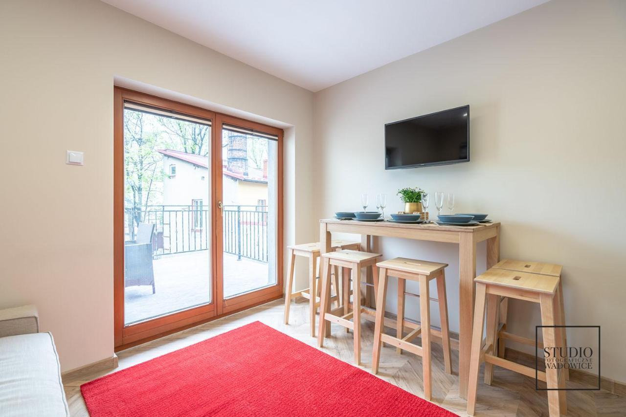 Apartament Karminowy Apartment Wadowice Ngoại thất bức ảnh