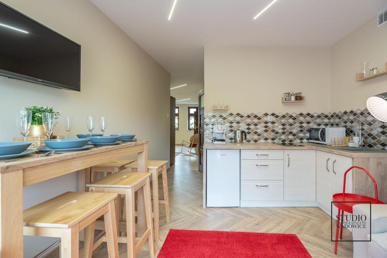 Apartament Karminowy Apartment Wadowice Ngoại thất bức ảnh